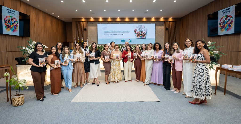 TCE-AC Valoriza o Protagonismo Feminino com Lançamento de Livro Coletivo TCE-AC Valoriza o Protagonismo Feminino com Lançamento de Livro Coletivo