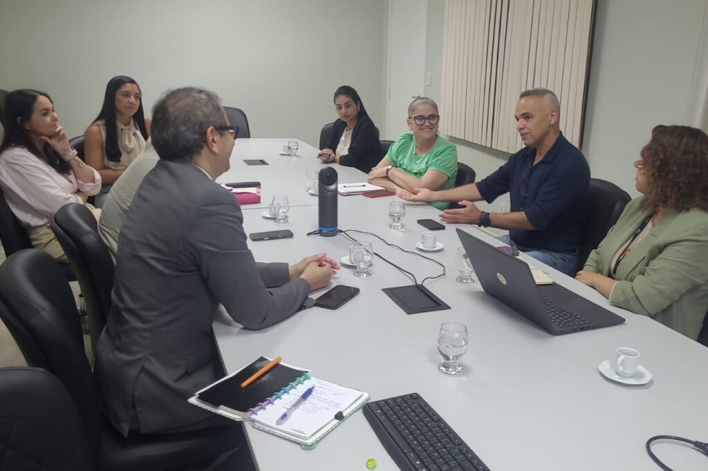 TJAC e Saúde: Proposta de Equipe para Acompanhamento Terapêutico no Acre