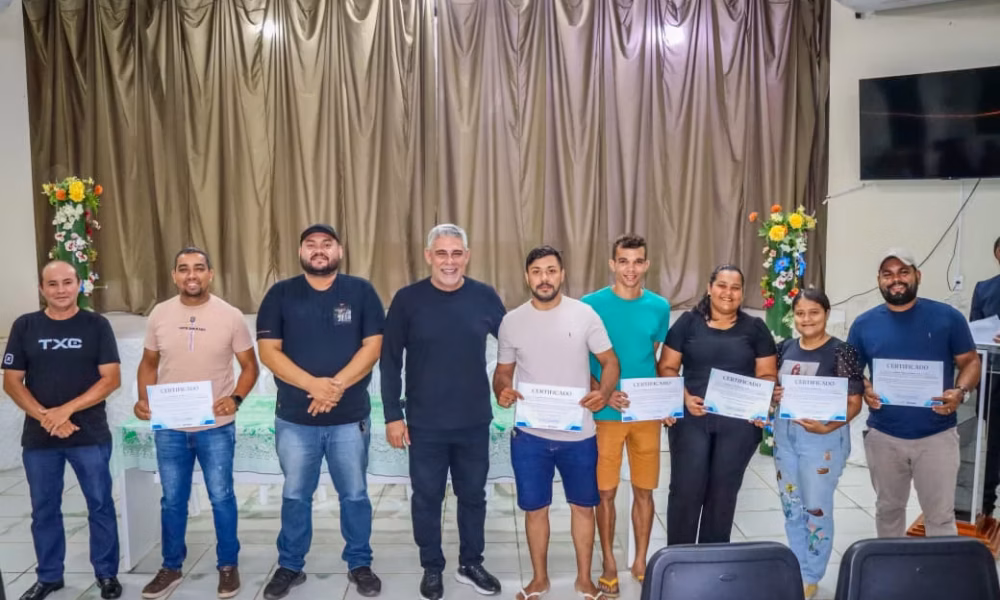 Acidente na BR-364 Interdita Rodovia e Gera Congestionamento Extenso Acidente na BR-364 Interdita Rodovia e Gera Congestionamento Extenso