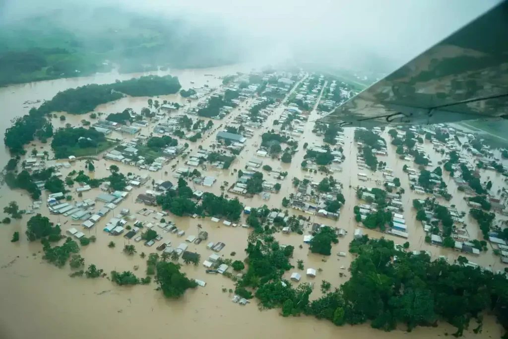 Acre em Alerta: 77% dos Municípios Enfrentam Risco Climático e Fragilidade Fiscal