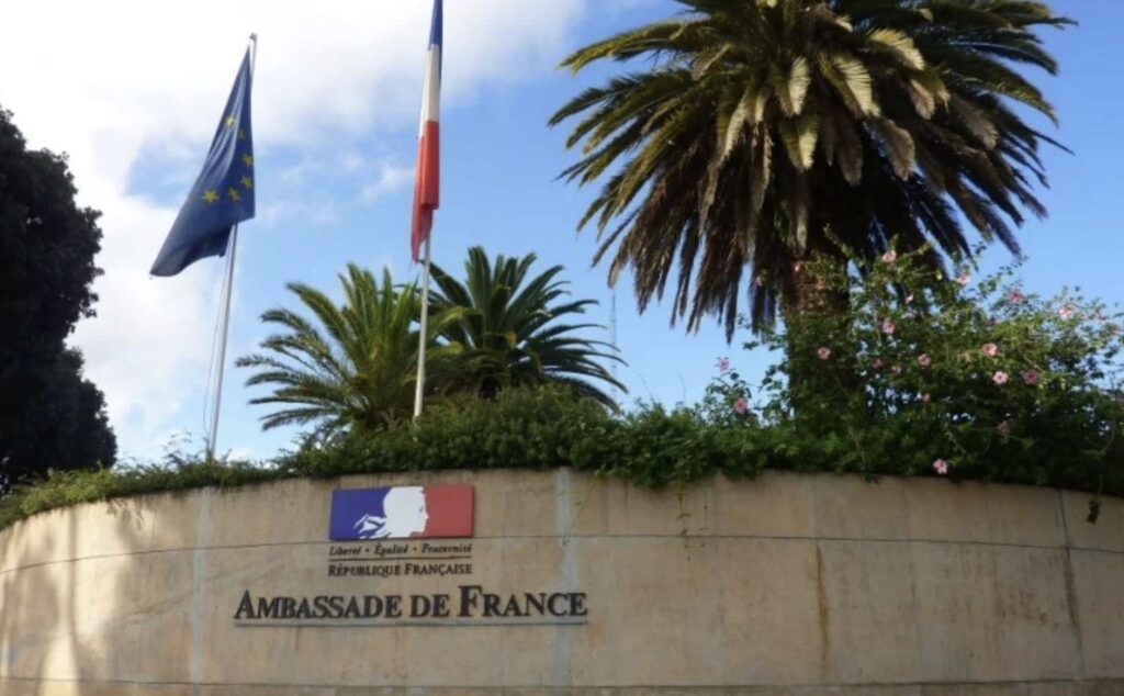 França Oferece Bolsas para Doutorandos da Amazônia Legal: Oportunidade de Pesquisa Internacional