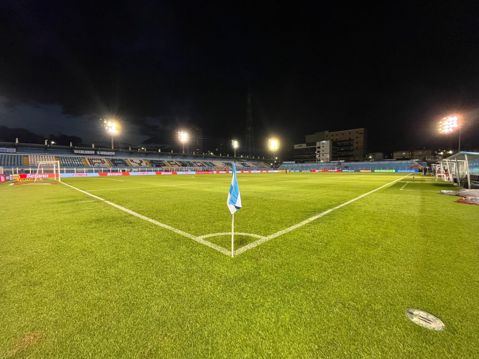 Paysandu x Independência-AC: Onde Assistir ao Vivo e Escalações da Partida Crucial