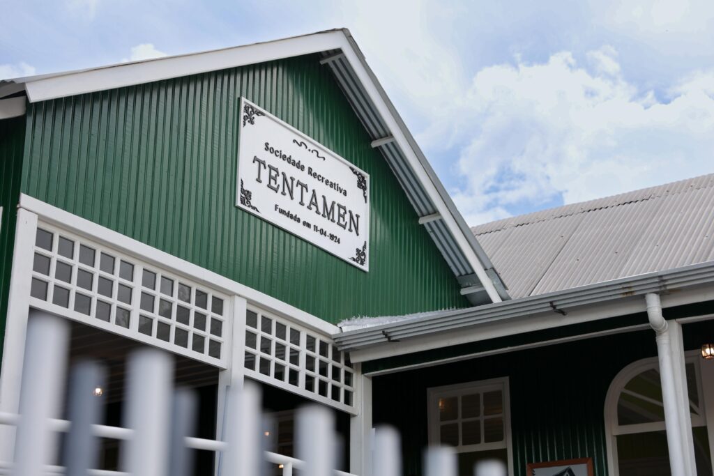 Revitalização Histórica: Sociedade Recreativa Tentamen Volta a Brilhar no Acre Revitalização Histórica: Sociedade Recreativa Tentamen Volta a Brilhar no Acre