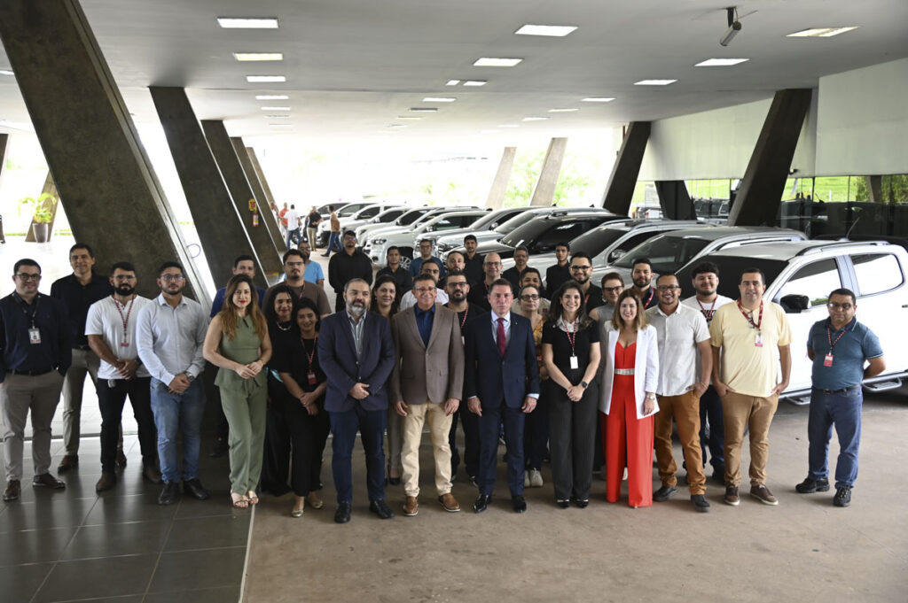 TJAC Inova com Entrega de Nova Frota de Veículos Equipados com Internet via Satélite