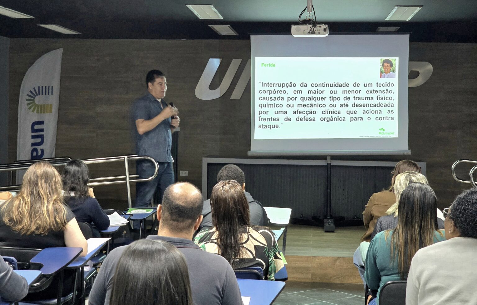 Treinamento para Profissionais de Saúde Foca na Avaliação de Ferimentos em Guarujá