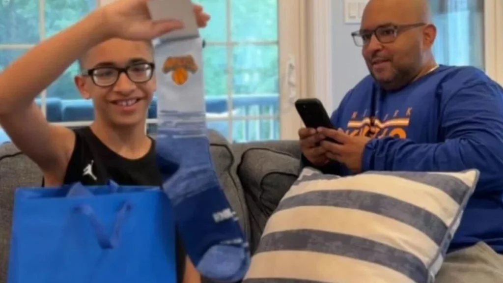 Mãe Surpreende Filho com Ingresso de 1500 Euros para Final dos Knicks no Jogo 5 Mãe Surpreende Filho com Ingresso de 1500 Euros para Final dos Knicks no Jogo 5