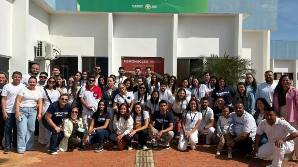 Parceria entre Estado e estudantes de Medicina na Bolívia garante 35 bolsas de sangue no Alto Acre