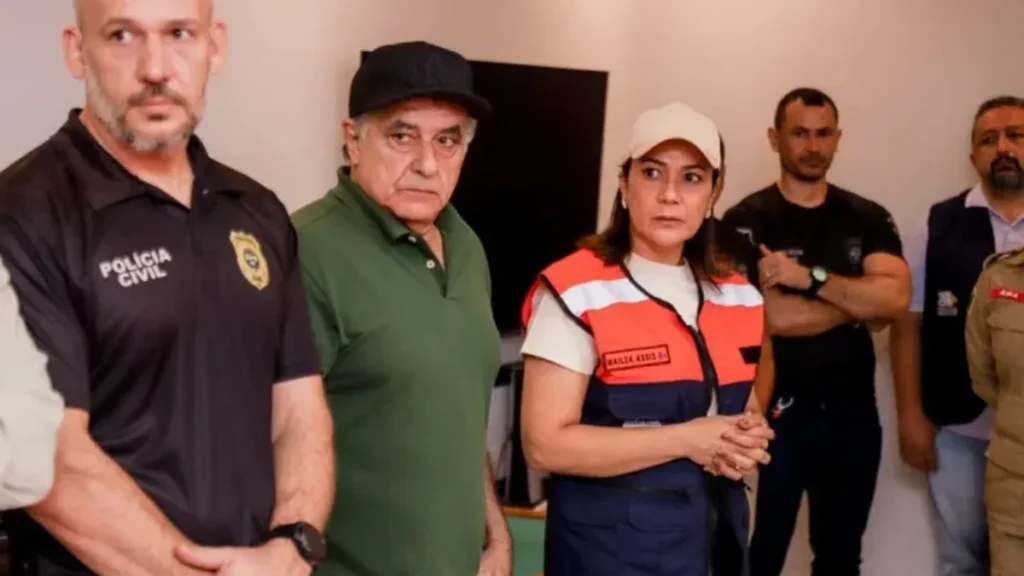 Governadora Mailza Assis lidera força-tarefa em Sena Madureira após queda de ponte