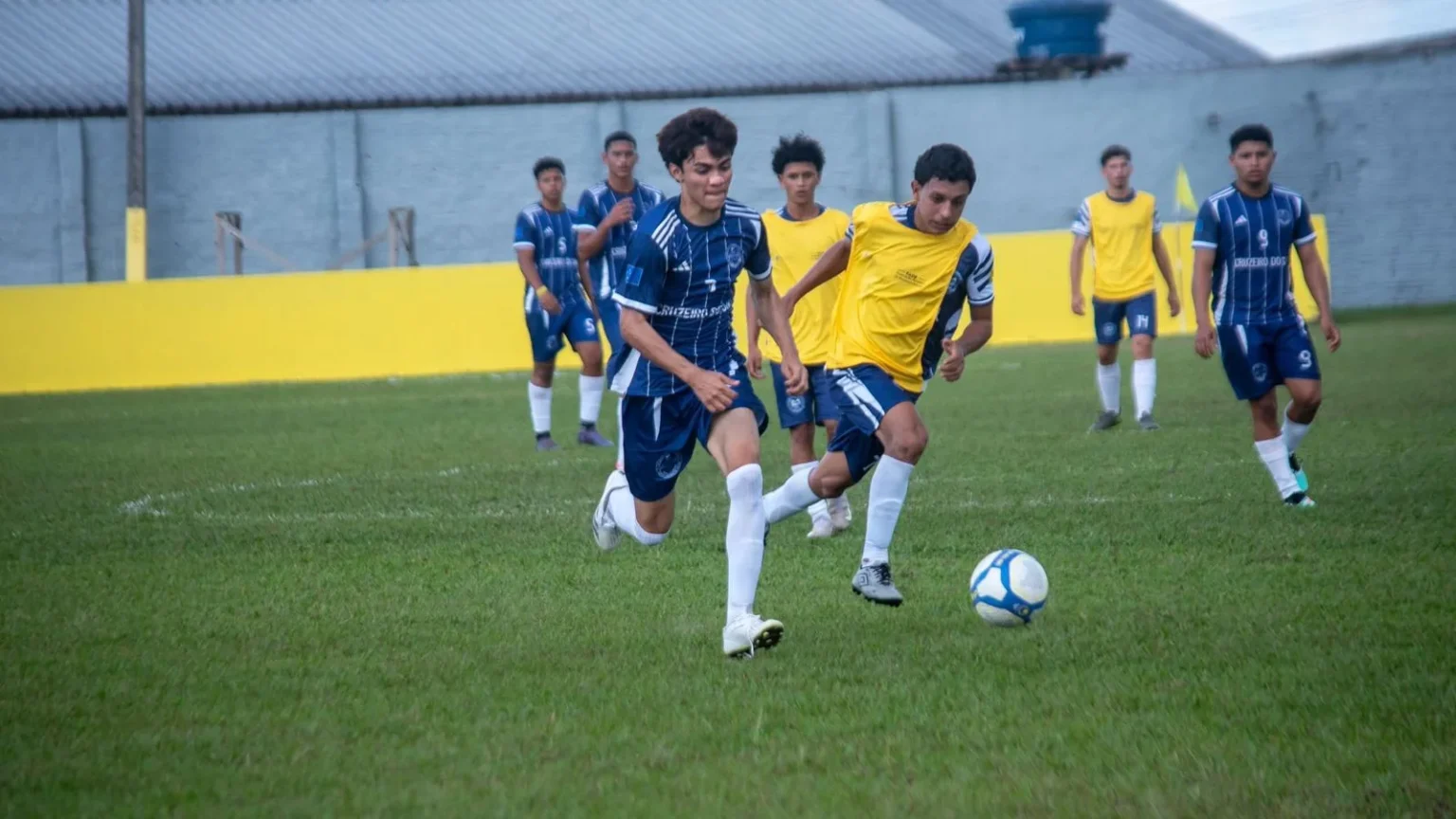 Seletiva Escolar de Futebol em Cruzeiro do Sul reúne cinco times masculinos