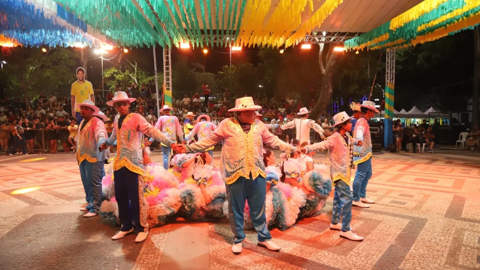 18º Circuito Junino em Rio Branco: Tradição e Cultura em Festa na Praça da Revolução