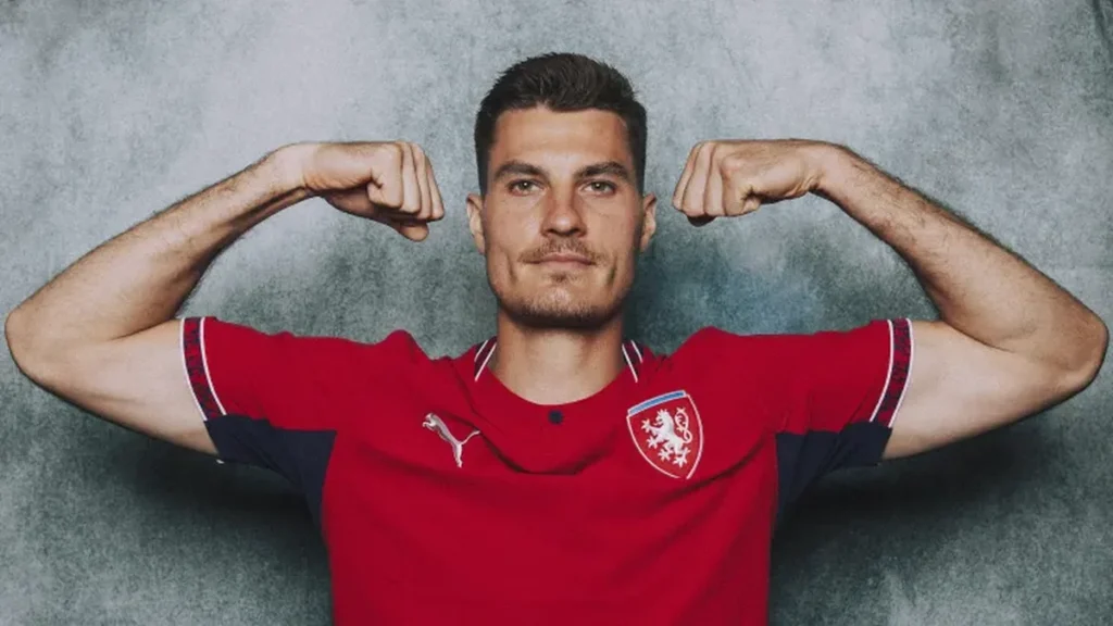 Patrik Schick e o Bayer Leverkusen: Atual Clube do Atacante da República Tcheca em 2026