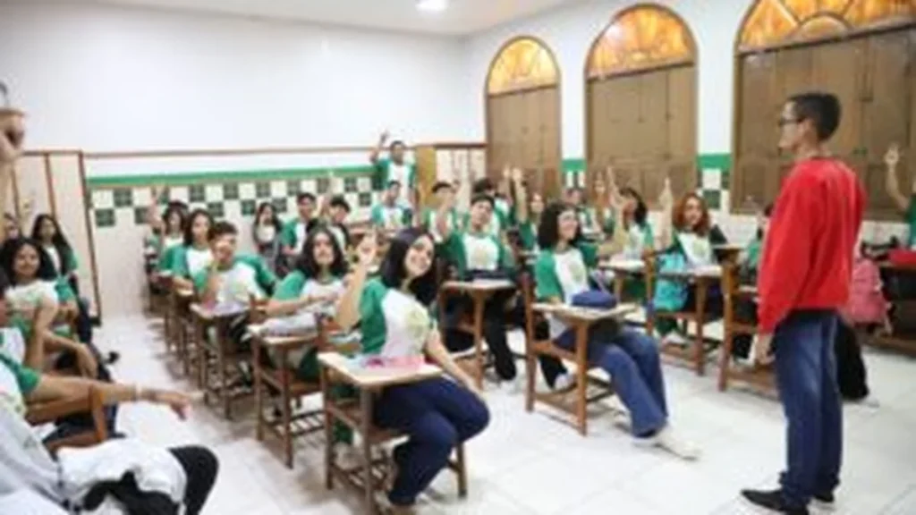 Educação do Acre alerta para prazo final de inscrição no Enem 2026